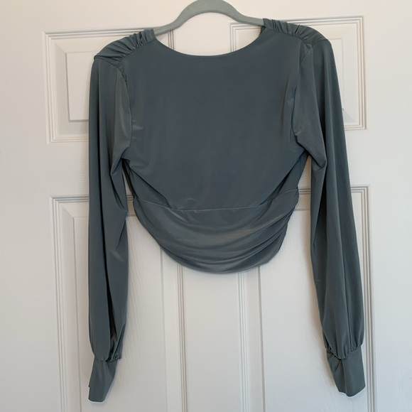 2 Saints Long Sleeve Cropped V Neck Top - Picture 3 of 5